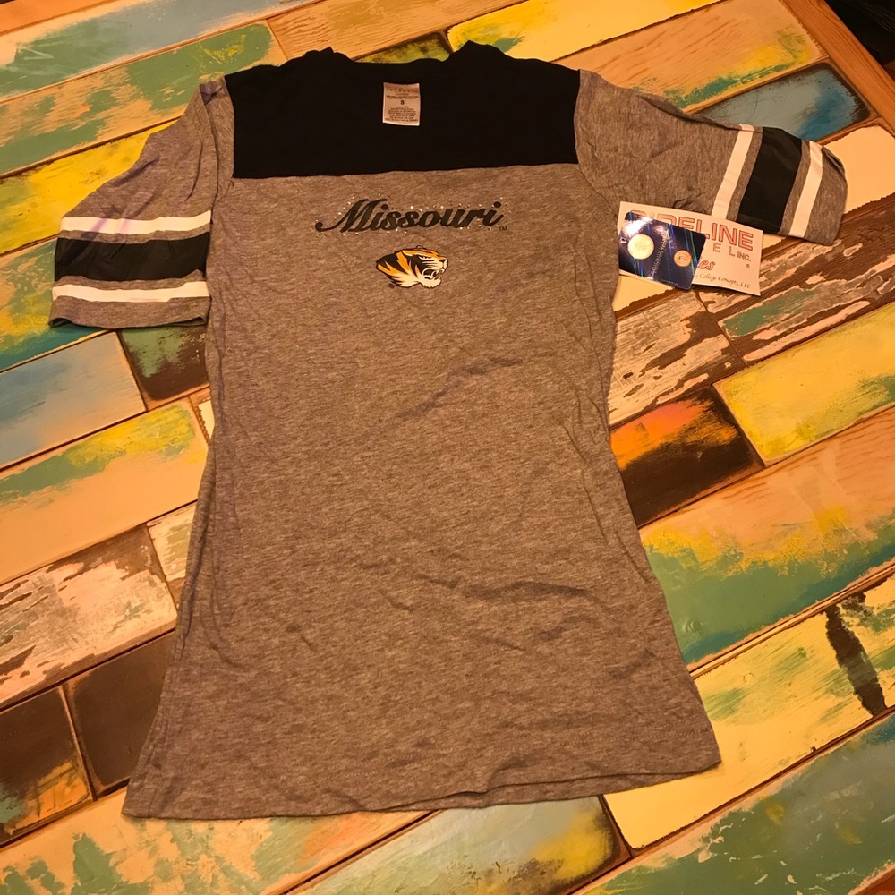 Mizzou T shirt NWT small